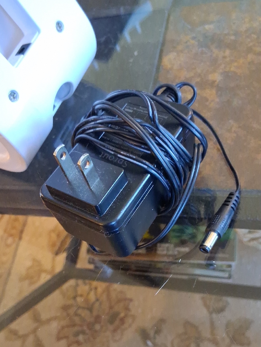 AEROGARDEN SPROUT TABLETOP GARDEN - Picture 14 of 14